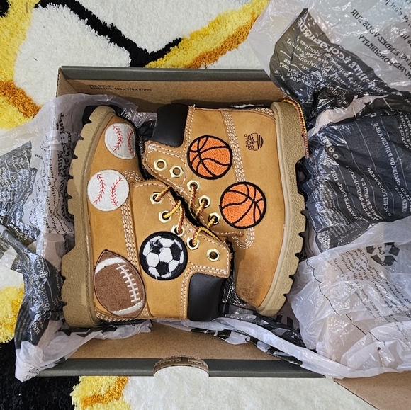 Custom toddler timberland boots size 7c - Picture 2 of 5